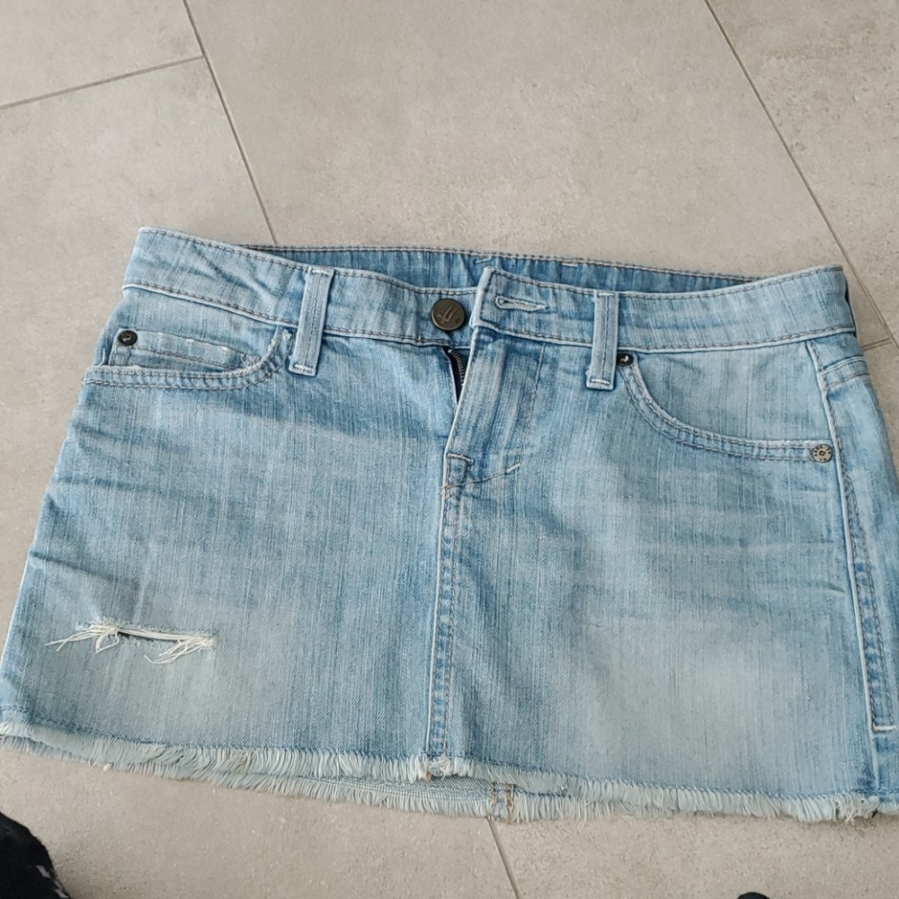 William rast light blue skirt size 25 with pockets